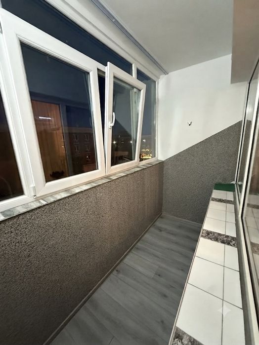 Persoana fizica,vând apartament cu 2 camere în inima orașului Galati