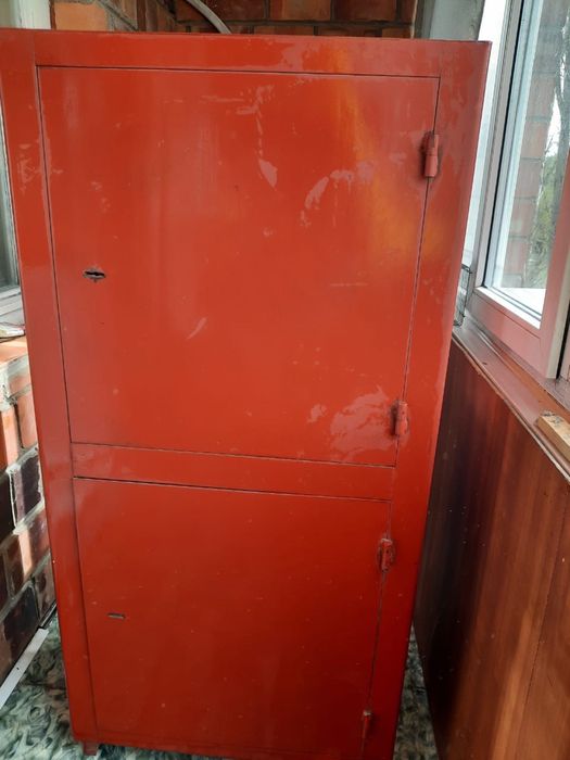 Продам сейф