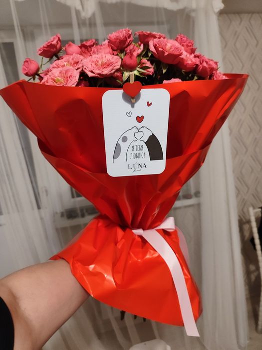 Продам цветы Розы пионовидные