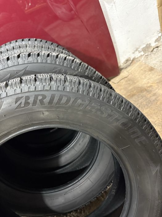Продам шины бриджстоун