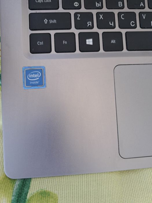 Продам ноутбук  ультрабук acer swift 1