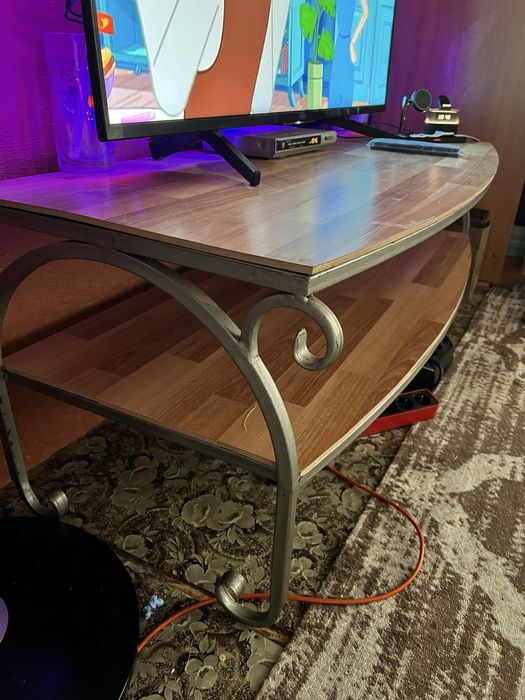 Кованная полка для обуви, полка под телевизор.