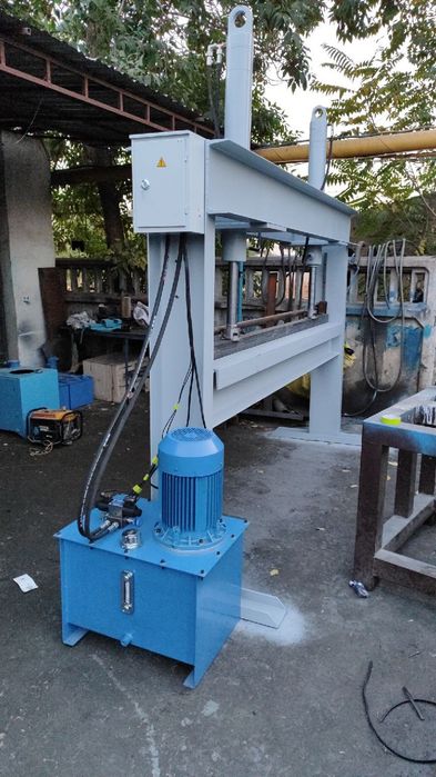 Гидравлический блок управления Гидрастанция