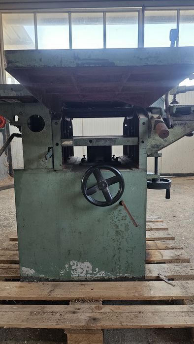 Машина 4 операционна