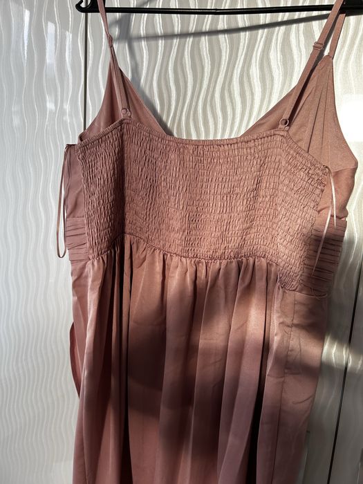 Rochie eleganta NOUA cu eticheta trandafirie