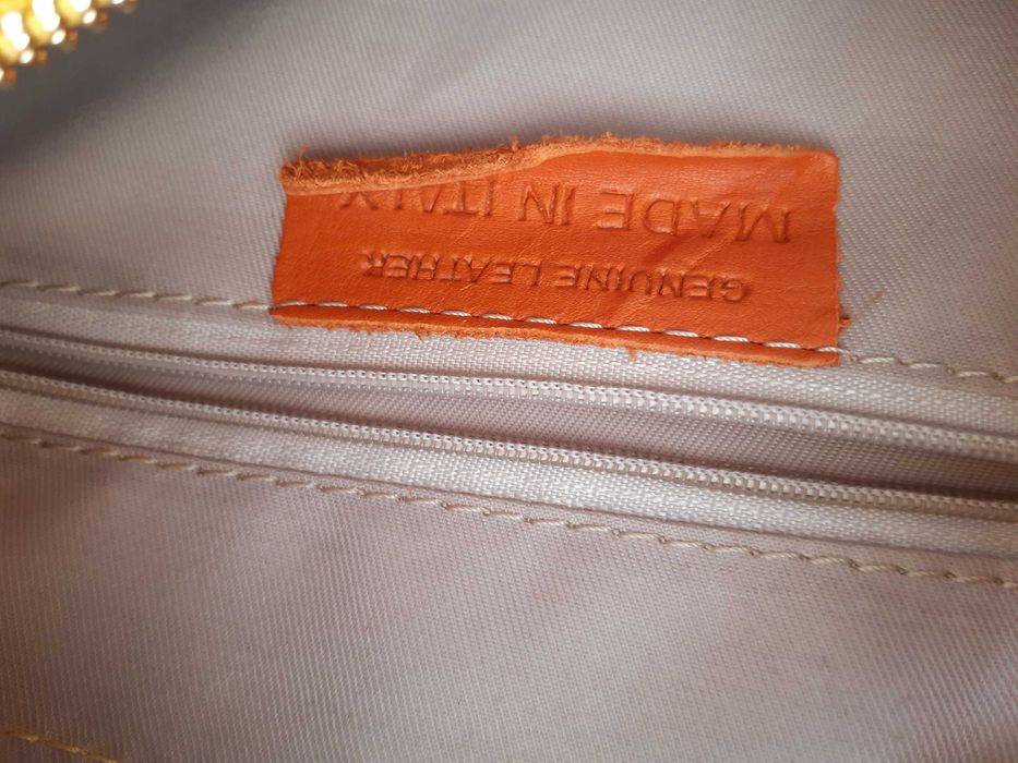 кожена малка чанта