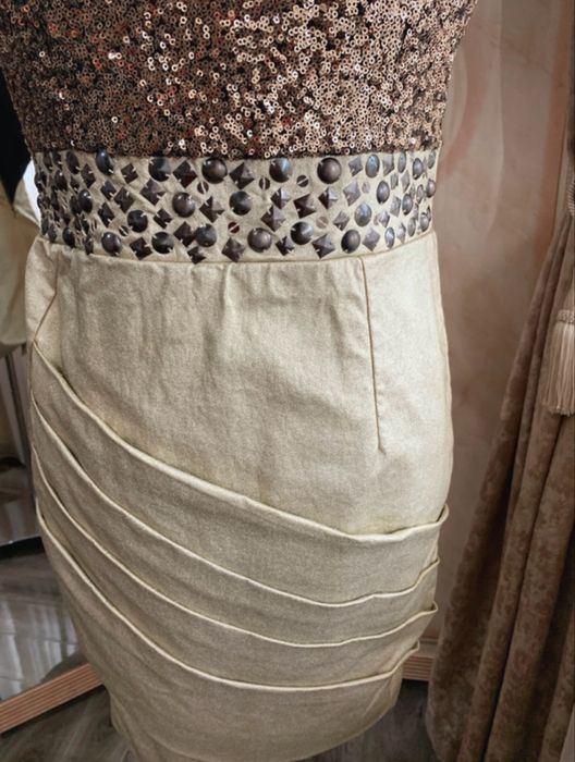 Vand rochie de seara