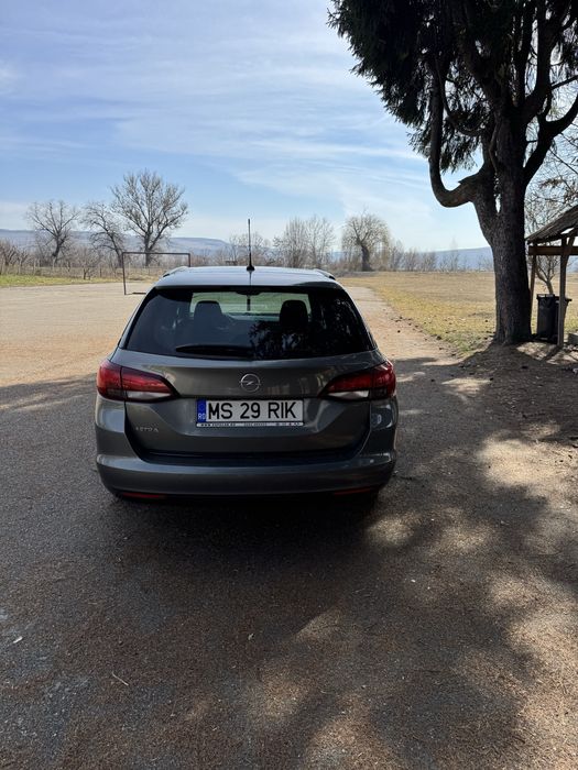 Opel Astra k 2020