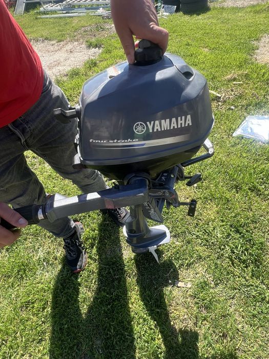 Motoare barca YAMAHA 2,5 CP si 3,5 CP