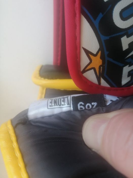 боксови ръкаваци, абсолютно нови.