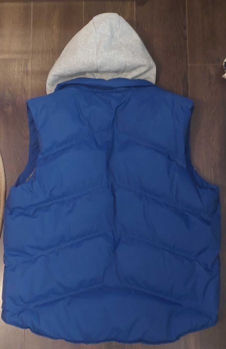 Vestă albastră model deosebit