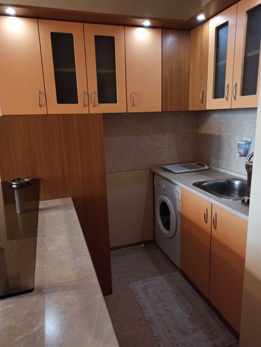 Дава се под наем Тристаен апартамент в Бургас, Меден рудник - зона А - 88 кв.м за 382.5 € - Снимка #1