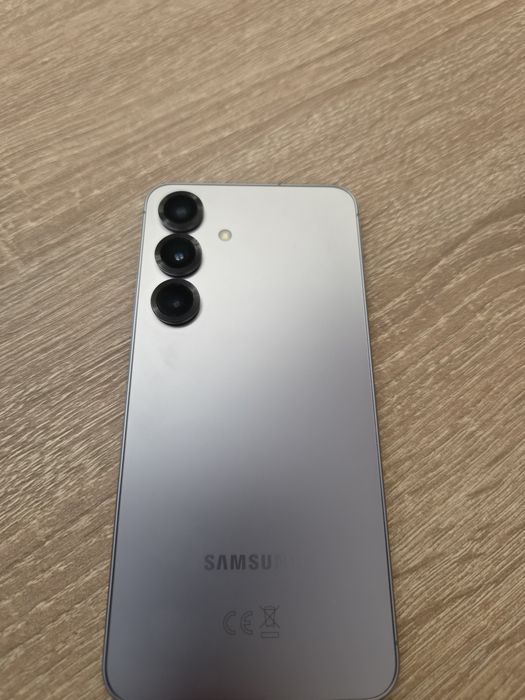 Телефон Samsung  s25