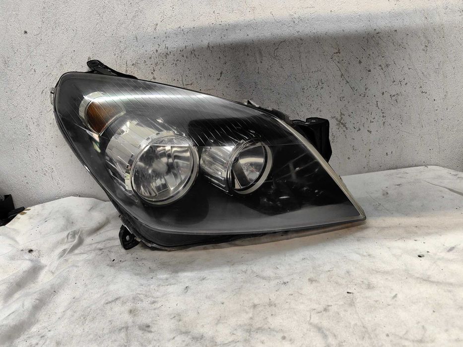 Оригинален фар Опел Астра Opel Astra H