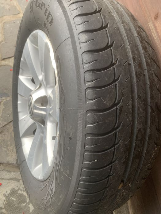 Jante cu anvelope de VW 215/65/R16