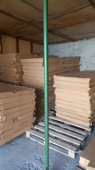 Външни метални врати и вътрешни интериорни налични