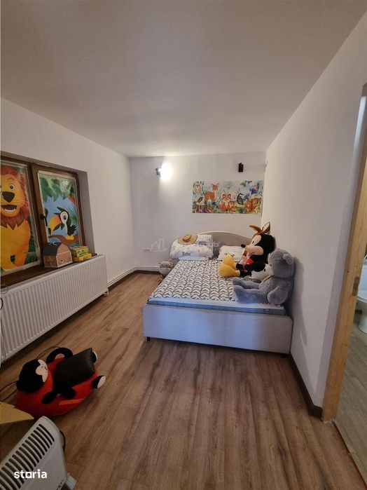 Casa-vila si teren in Nanov