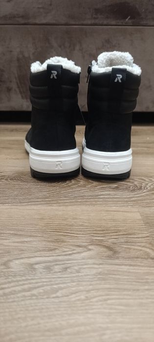 Продаются Rieker мужские ботинки 42, черные, пишите и звоните телеграм