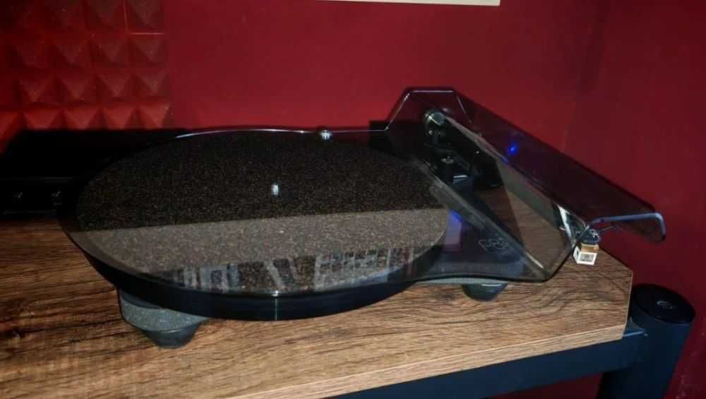 Rega Planar 8, Nagaoka MP 300, Simaudio 110 LP