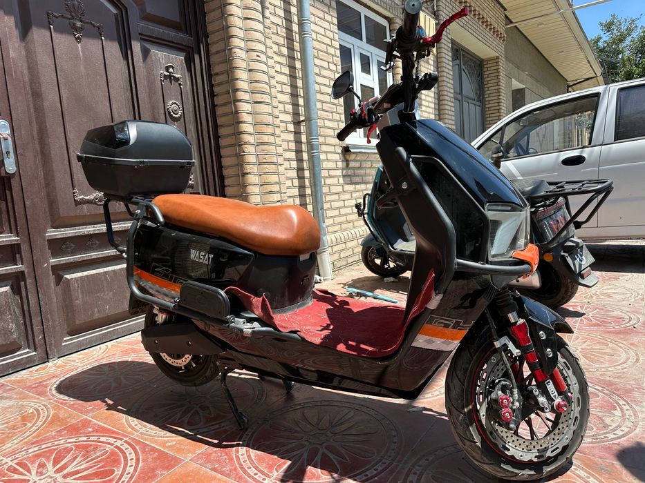 skuter WASAT 72v32ah 1500w