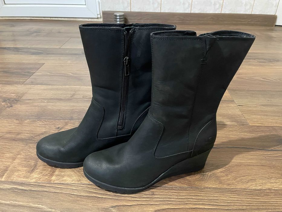 Cizme damă UGG Joely impermeabile - marime 38,5 - noi