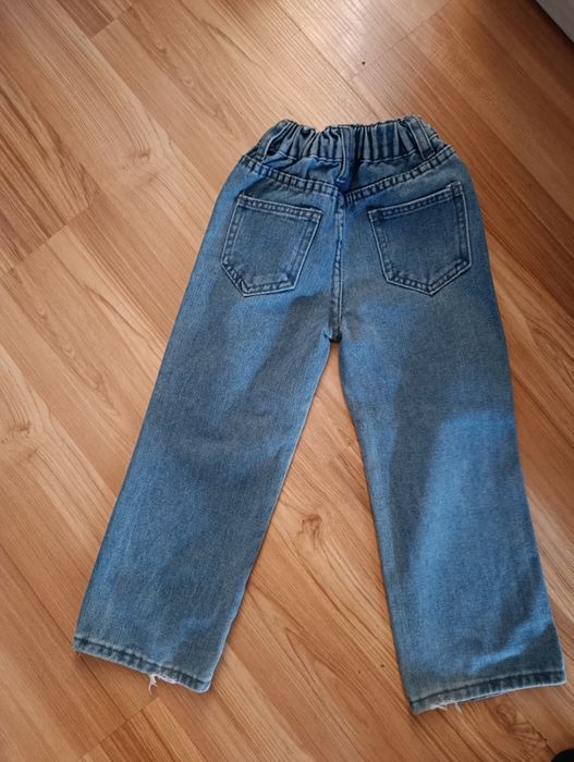 Джинсы на девочку на рост 100