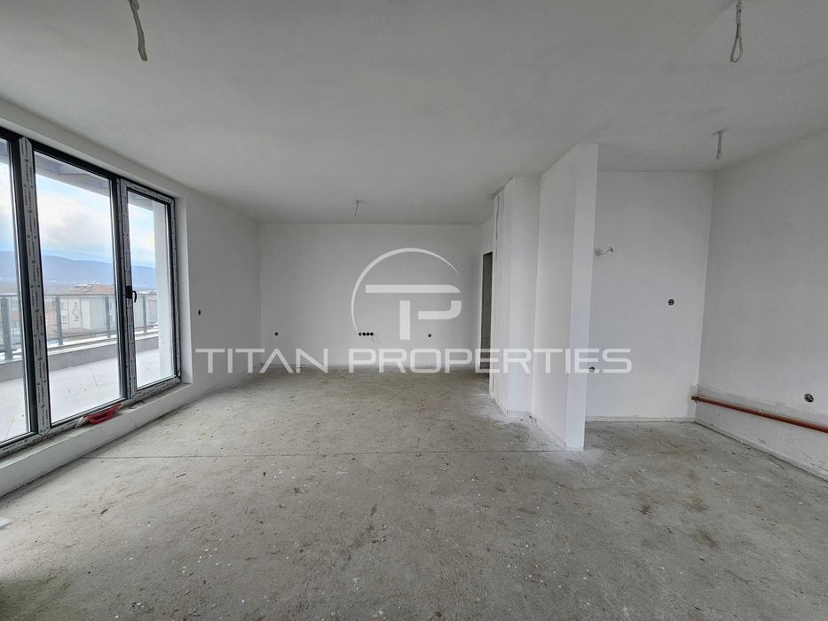 Продава се Тристаен апартамент в Пловдив, Коматево - 221 кв.м за 903 €/кв.м - Снимка #1