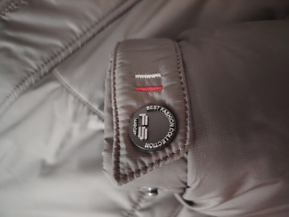 Куртка новая (аляска)