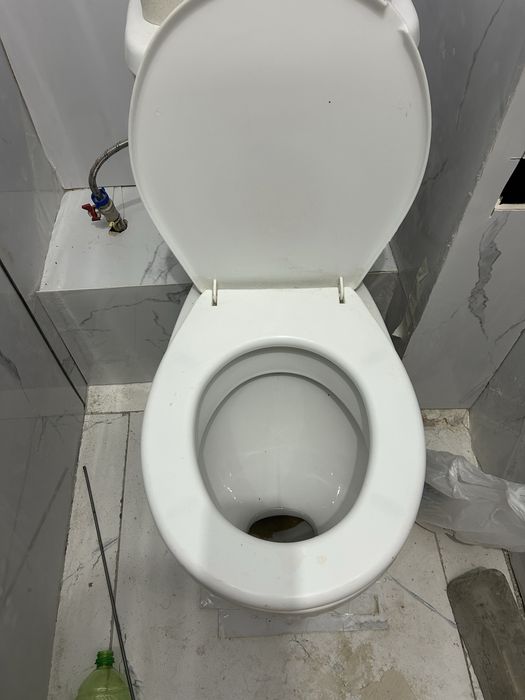 Унитаз,Газ плита,Холадильник LQ