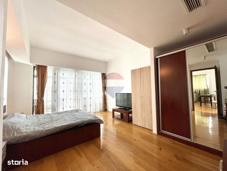 Apartament cu vedere la mare in Faleza Nord, loc de parcare