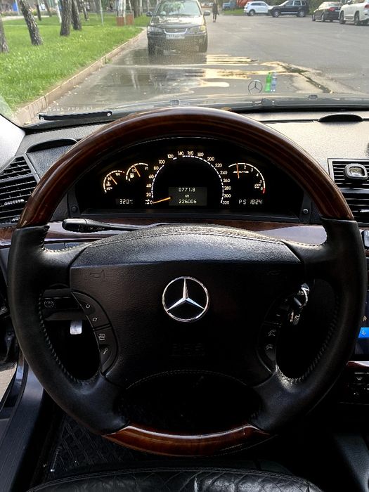 Mercedes Benz s-klass