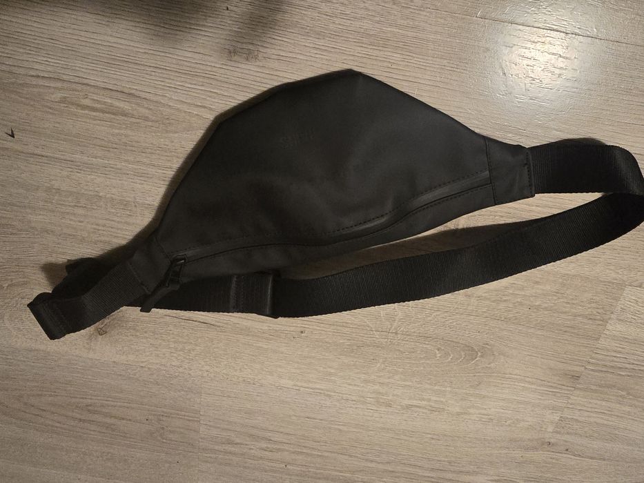 Rains водоустойчива чантичка банан