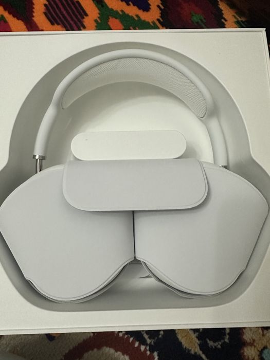 Наушник airpods