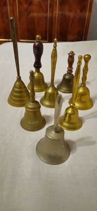 Vand colectie clopotei englezesti+turistici din bronz si alama. 8 poze