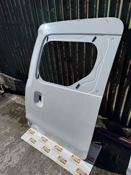 Usa stanga laterala culisanta Dacia Dokker cu geam