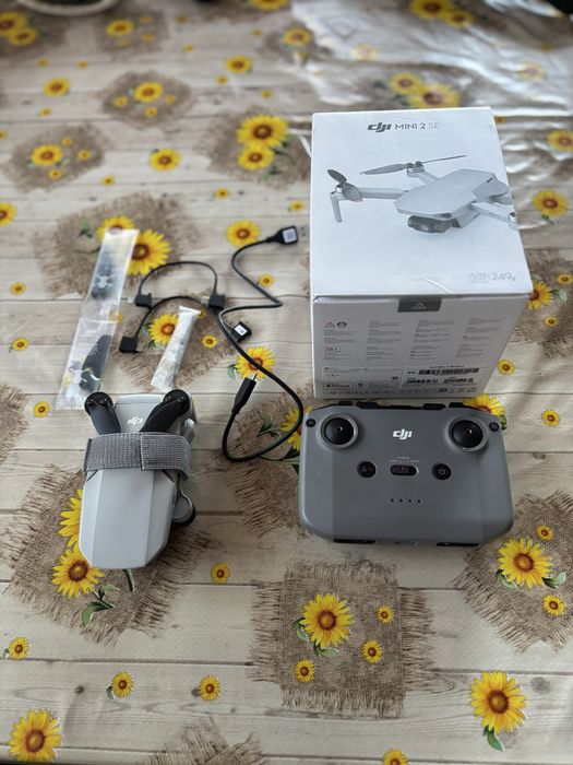 Дрон DJI Mini 2 SE
