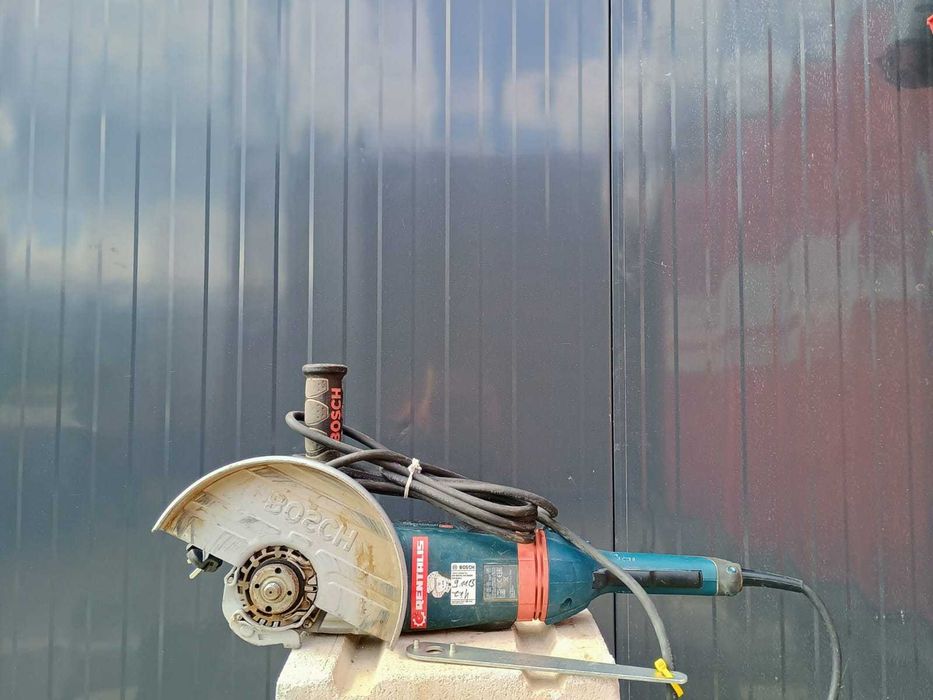 Inchiriez flex BOSCH 230MM