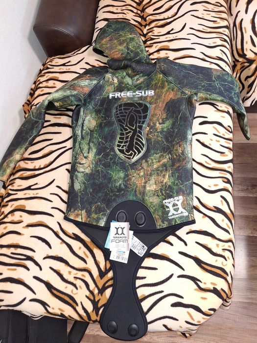 Неопренов костюм за подводен риболов.