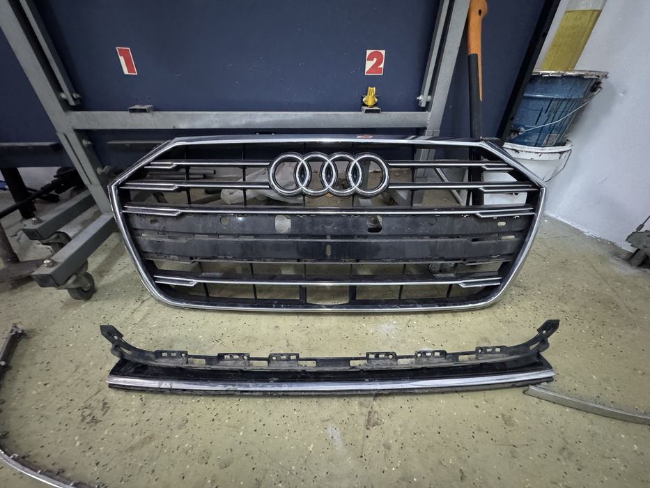 Grila completa ornamente crom Audi A8 6.0Tfsi E 2020