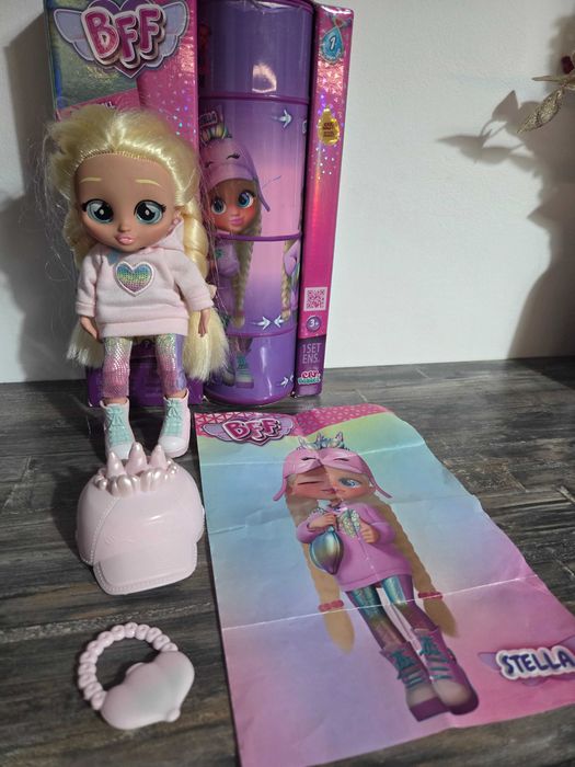 CRY babies,  BFF, au cutia si accesoriile,  ca noi