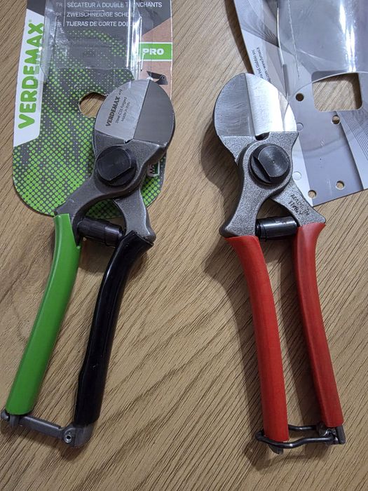 Foarfeca profesionala pentru gradina cu tais dublu