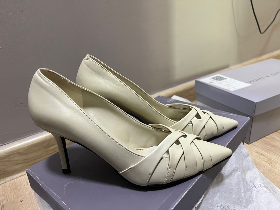 Туфли Charles & Keith