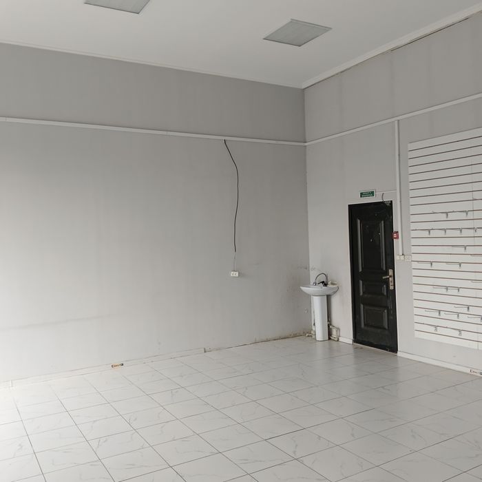 Сдаётся магазин  на долгий срок