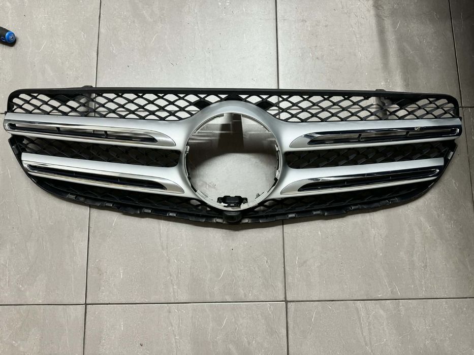 Решетка горна и долна за мерцедес GLC X253 AMG