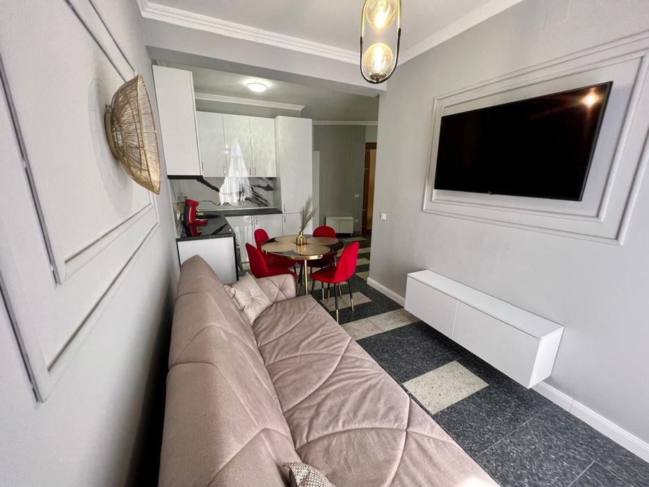 Inchiriez apartament cu 2 camere,zona Olosig,Rogerius