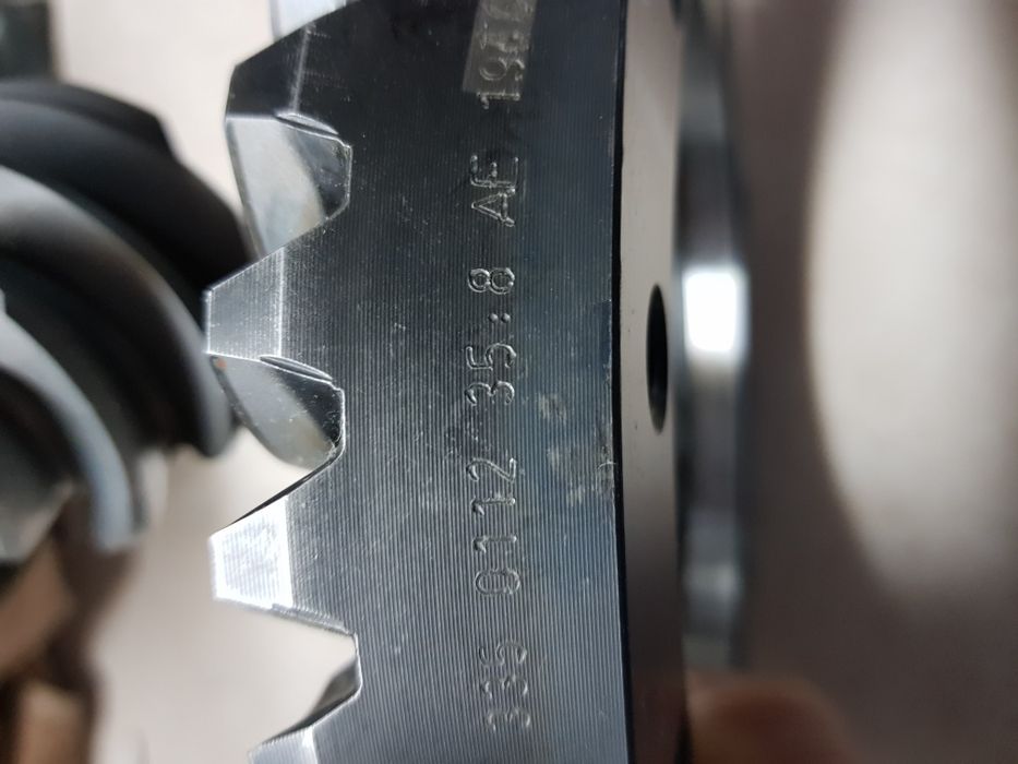 Мерцедес Г-клас w463.w461 НОВИ пиньон и корона