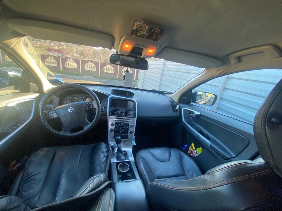 Volvo XC60 2.4D AWD 2009 • 220.000 km •  Pret negociabil.