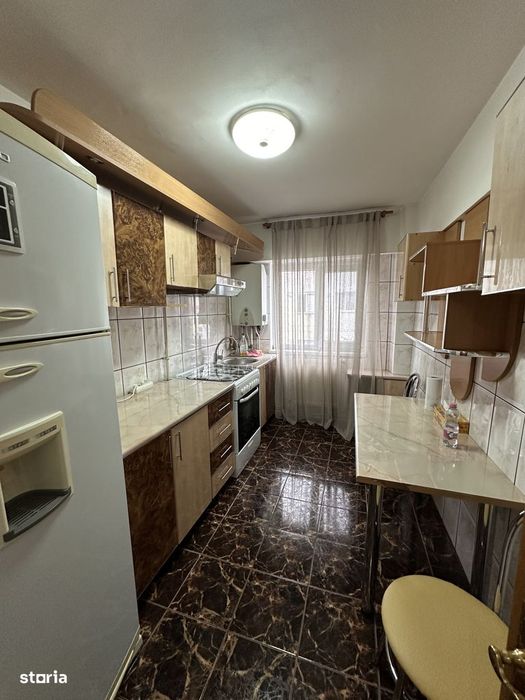 Apartament 3 camere decomandat, mobilat si utilat, Zona Primaverii