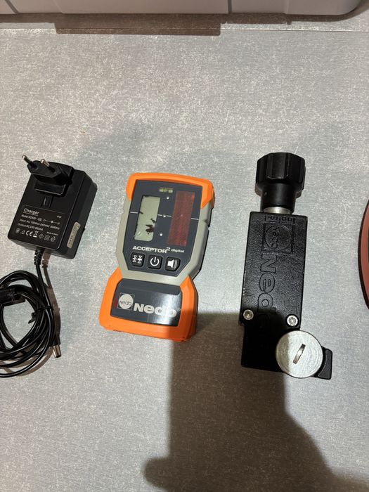 Nivela laser nedo hilti topcon