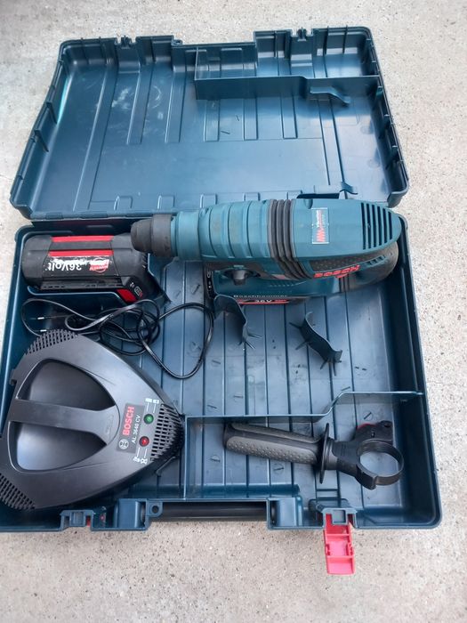 Vând rotopercutoare profesionale Bosch 18v și 36v